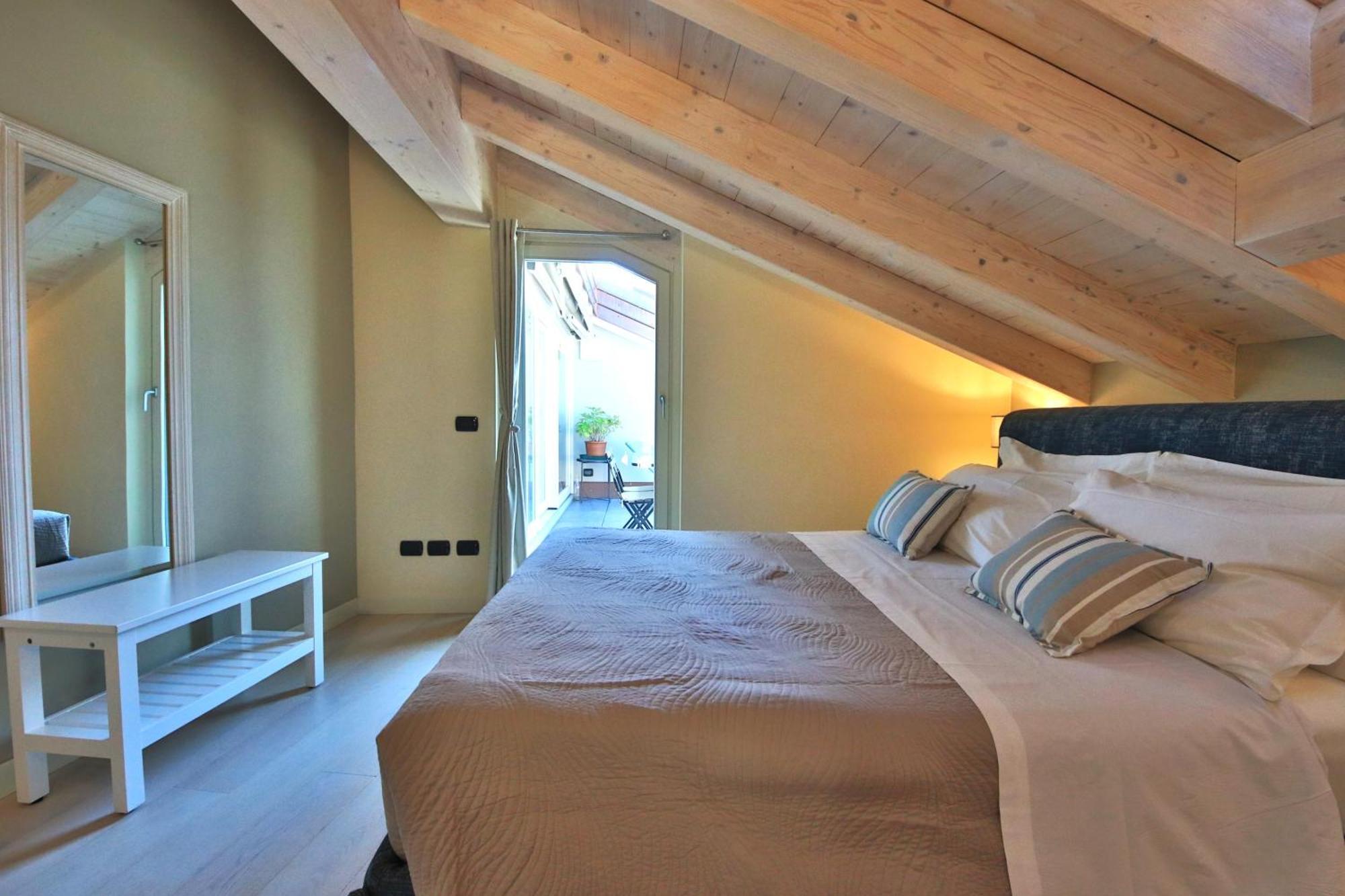 Apartamento Liszt Attic By Klabhouse Bellagio Exterior foto